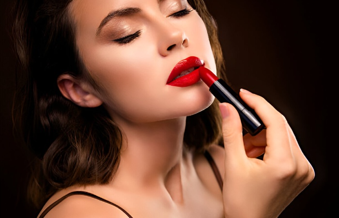 Choosing the Perfect Vegan Lipstick Shade for Your Skin Tone