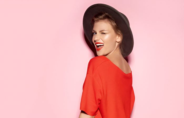 How to Implement 2025 Makeup Trends for Your Lifestyle