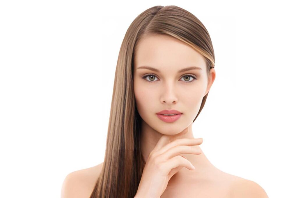 How To Apply Lipstick Perfectly: 12 Pro Tips For Flawless Pucker Lipstick Perfectly